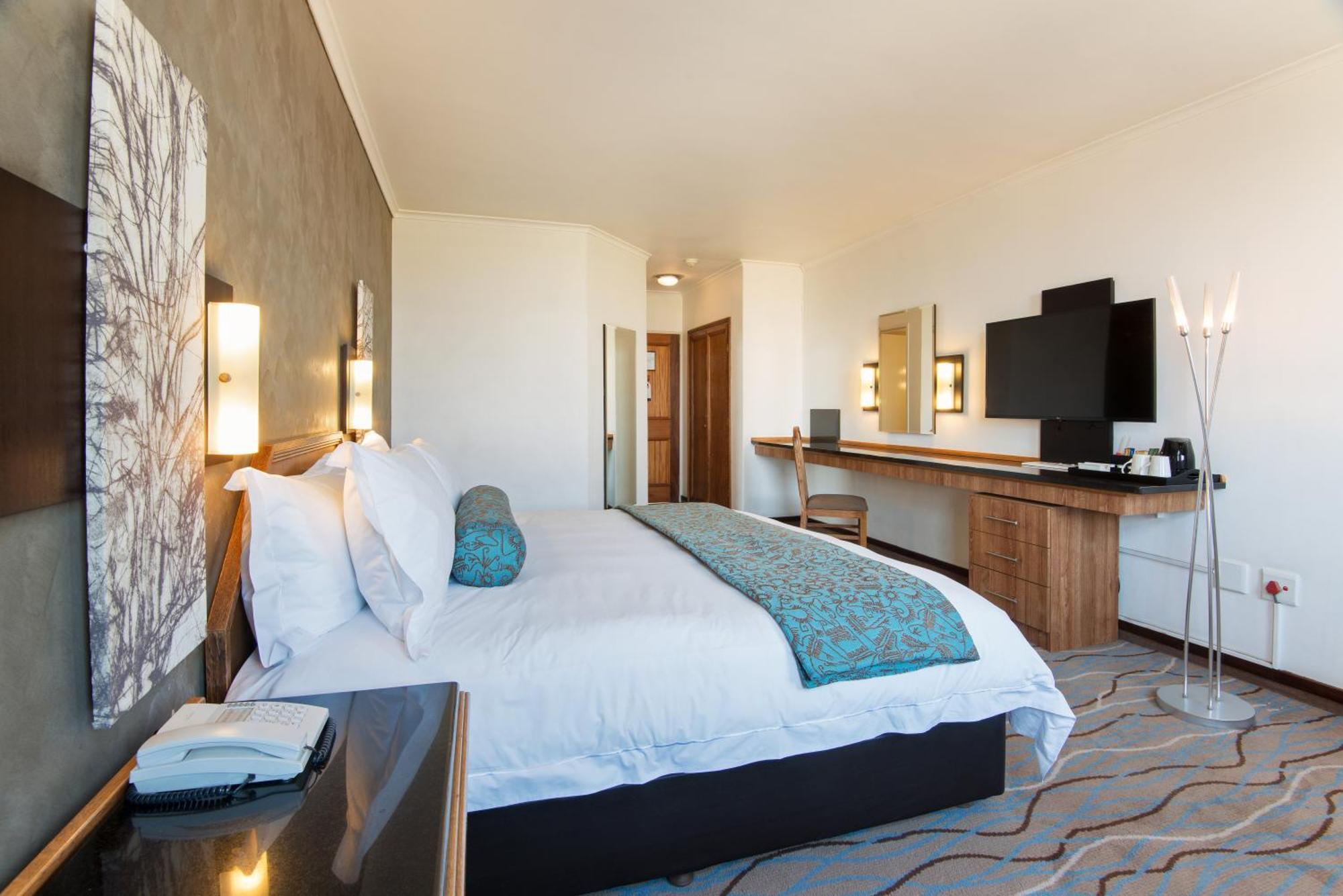 The Centurion Hotel Экстерьер фото
