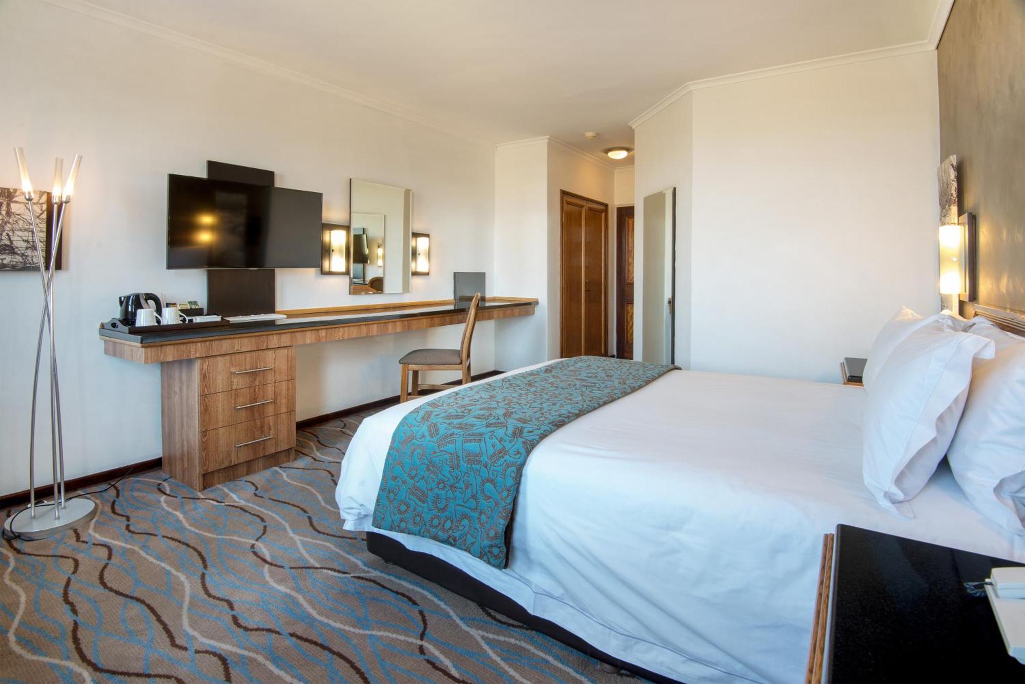 The Centurion Hotel Экстерьер фото