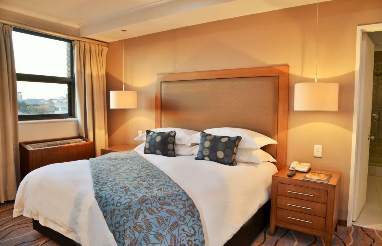 The Centurion Hotel Экстерьер фото
